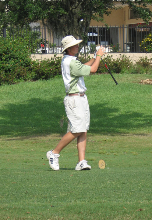 Sophomore Josh Sandman fired a final-round 72 and finished tied for 49th place at five-over par 221 for the Administaff Augusta State Invitational, which concluded Sunday in Evans, Ga.
