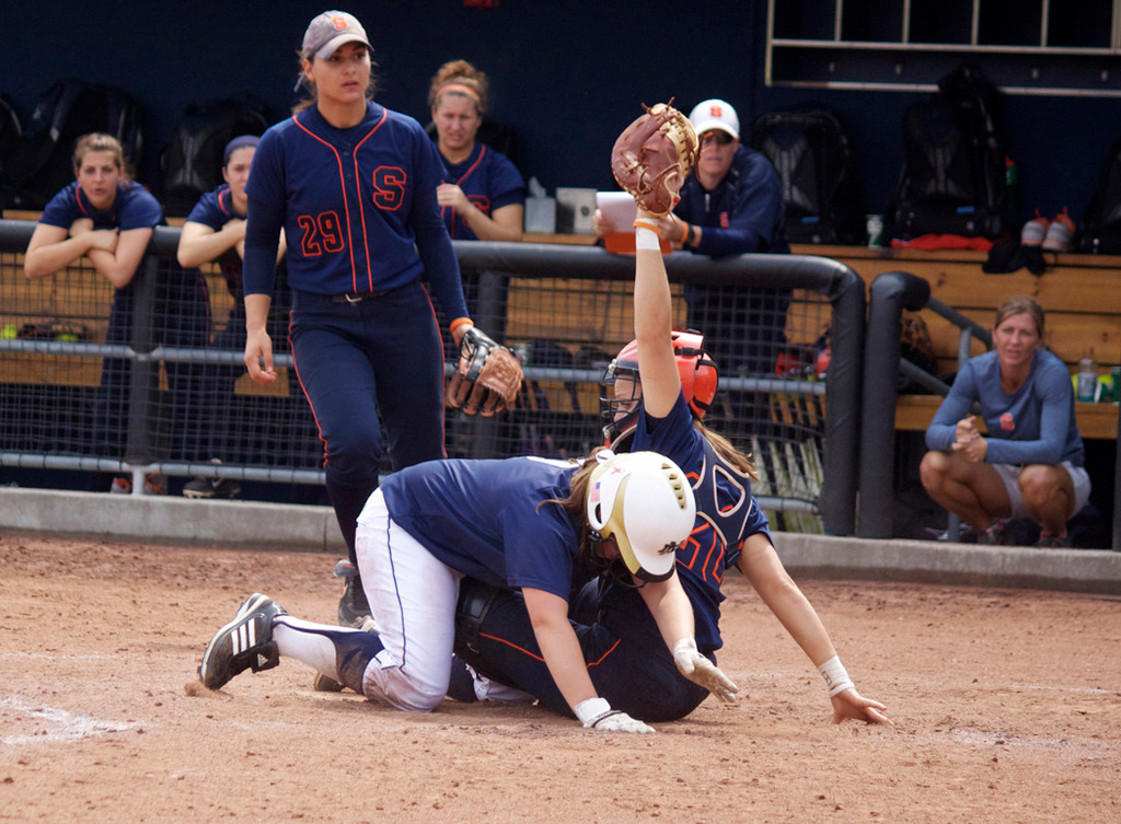 Irish Face Syracuse In Rubber Match