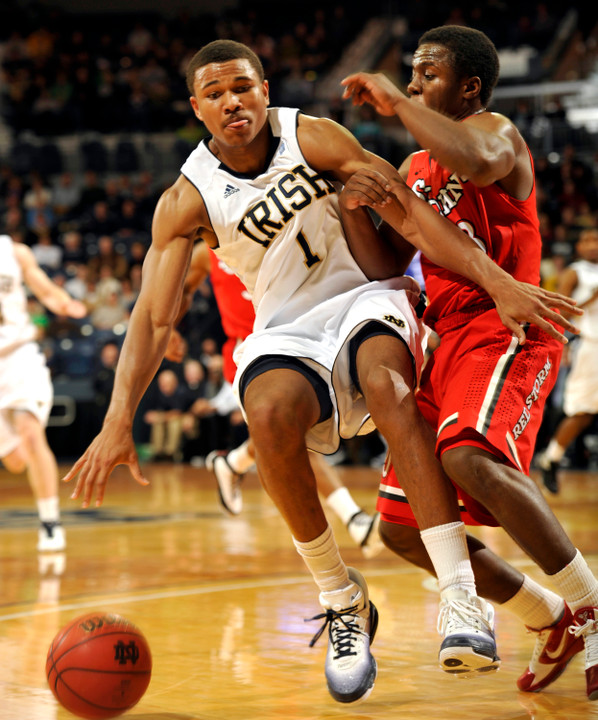 No. 14 Notre Dame Routs St. John's, 76-61 (AP)