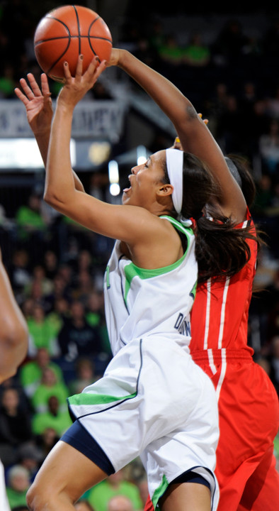 Skylar Diggins drives in for two of her team-high 15 points in Notre Dame's 71-46 win over Rutgers on Sunday afternoon.