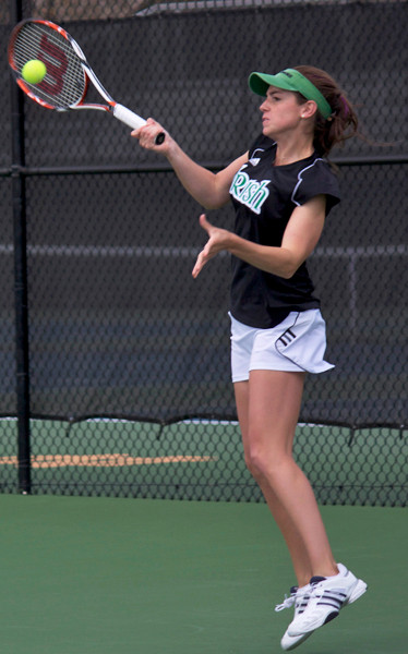 Shannon Mathews clinched the quarterfinal victory with a 6-1, 6-4 over Lauren Greco of Georgetown