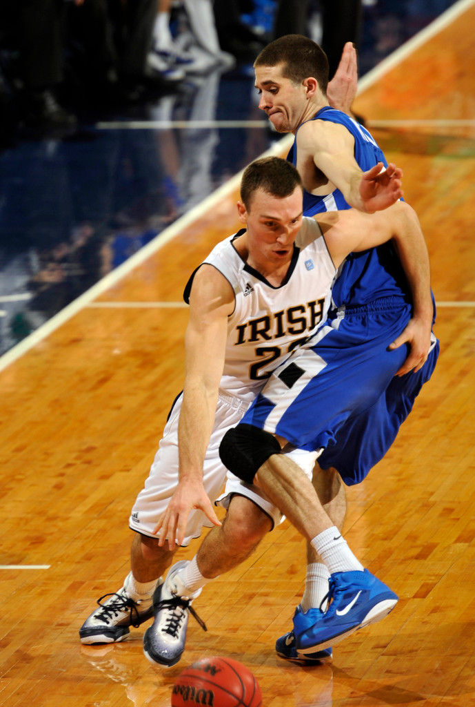 Fighting Irish Drain Sycamores, 81-72 (Cashore/AP)