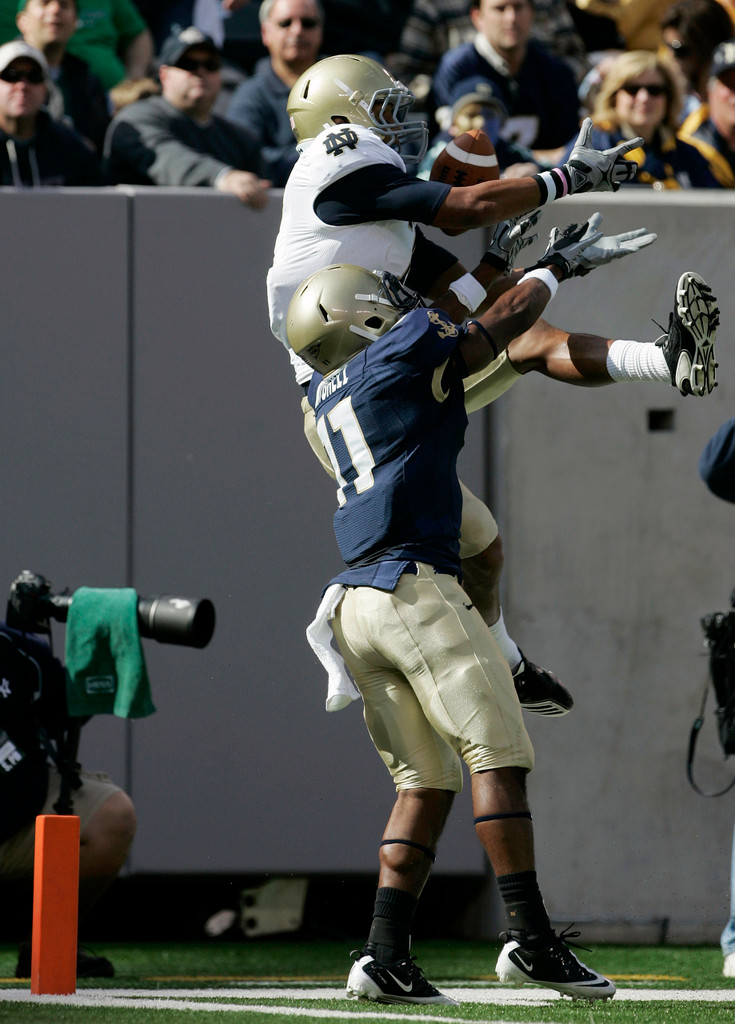 Irish Fall to the Midshipmen, 35-17 (AP)