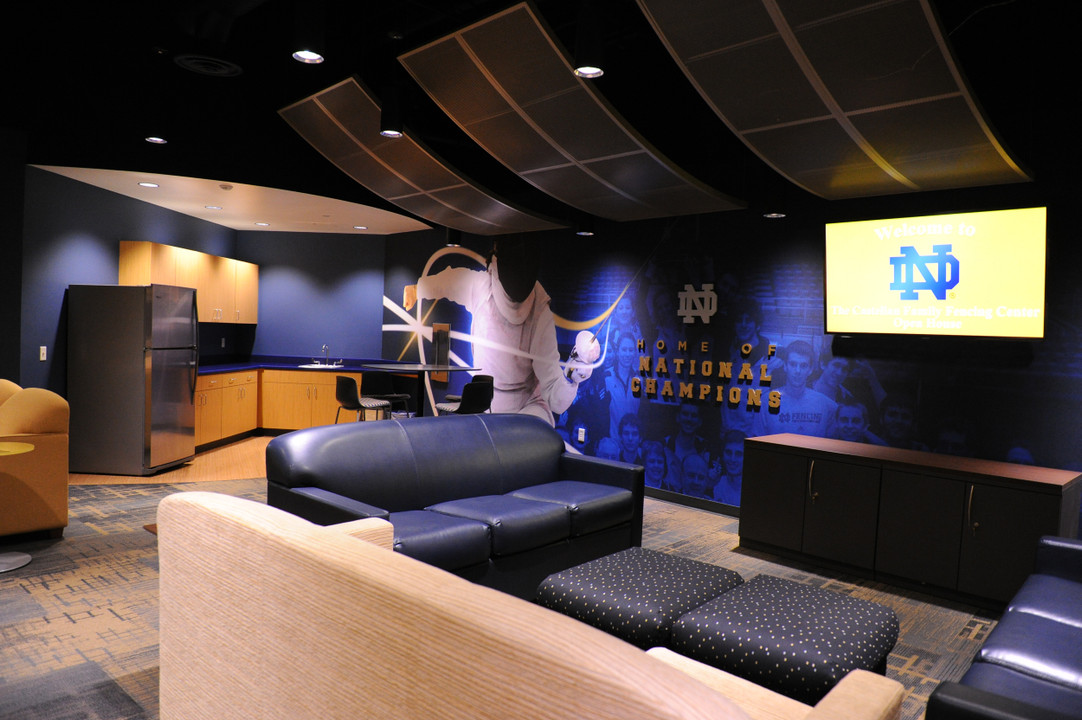 Notre Dame Fighting Irish - Official Athletics Website