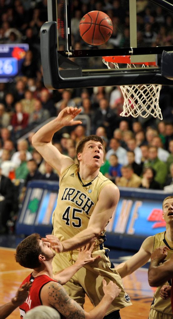 No. 8 Irish Beat No. 16 Louisville, 89-79, in OT (AP)