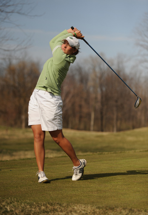 Lisa Maunu shot a 75 in her second round of play at the NCAA Central Regional.