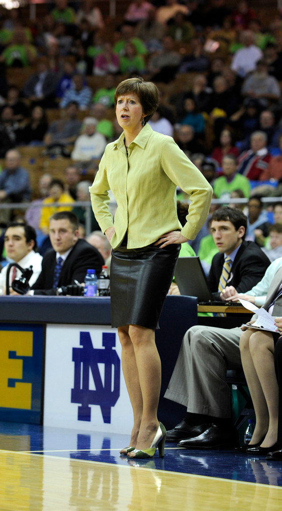 Women's Basketball vs. Louisville, 2/11/09