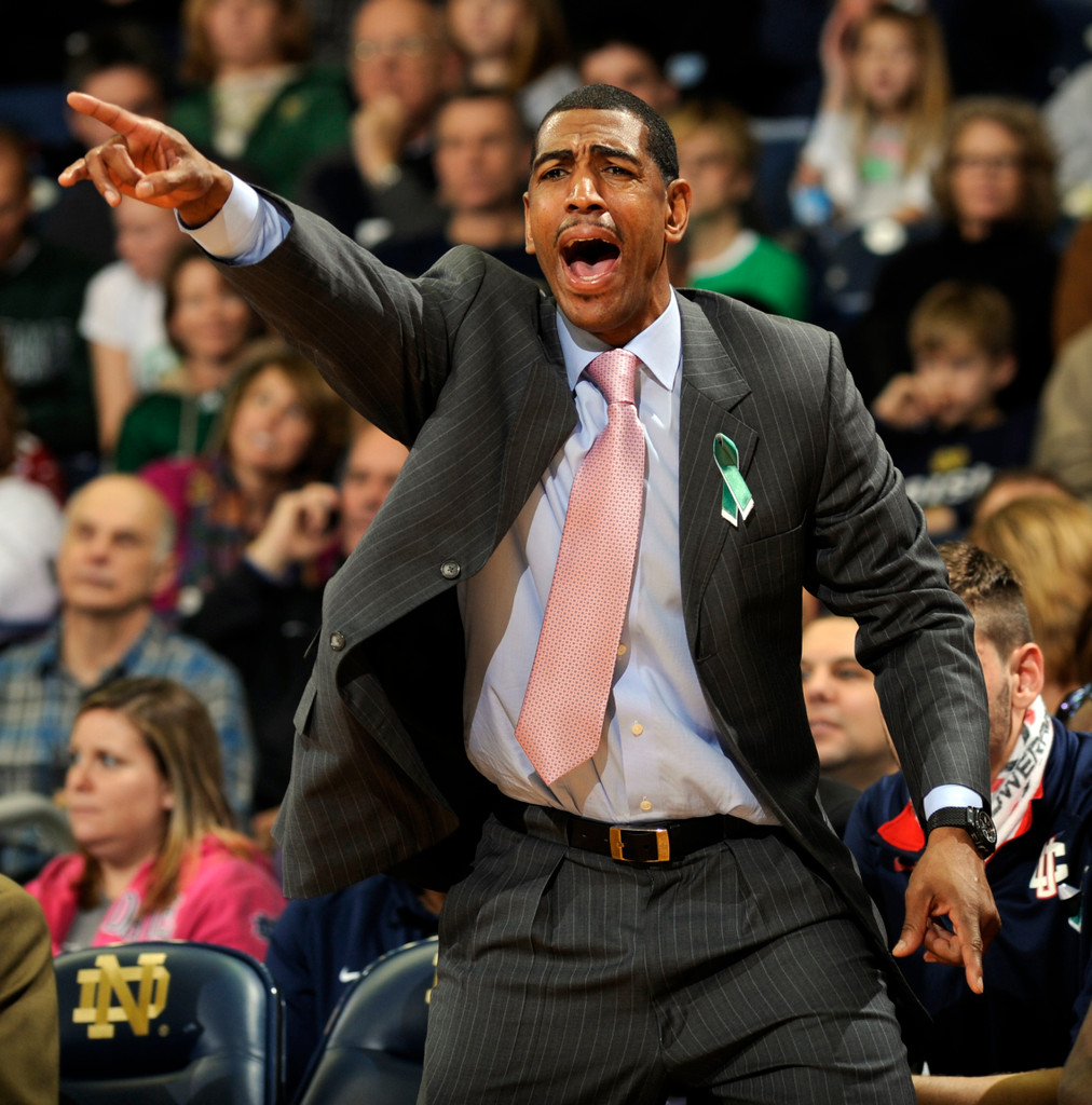 #17/16 Irish Fall To Huskies, 65-58 (AP)