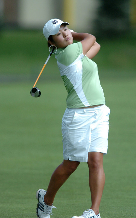 So-Hyun Park tied a school record by shooting a minus-six 66 in the second round of the Heather Farr Memorial.
