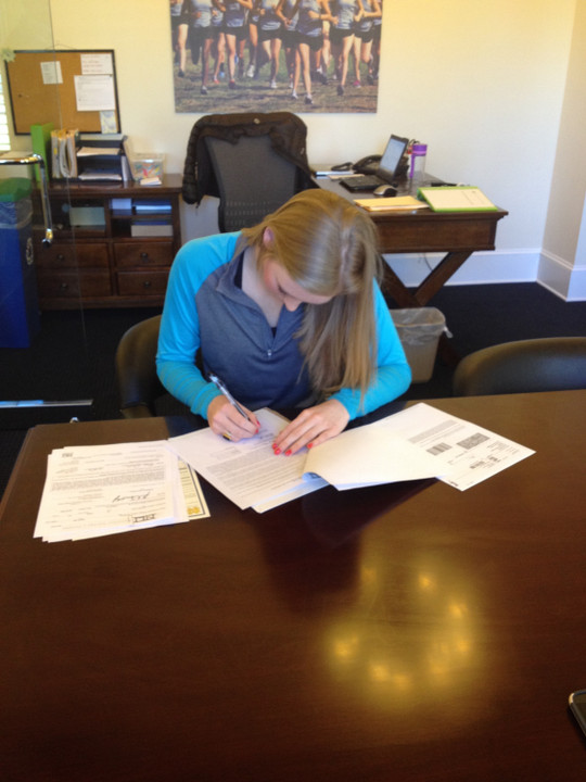 High school senior Maddie Plumlee was one of four standouts to sign with the Irish volleyball program this week.