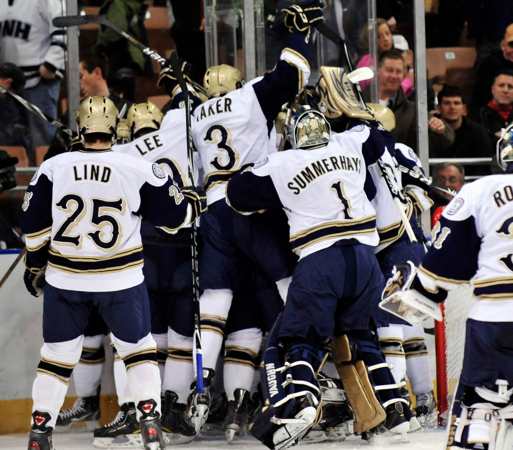 A Season in Photos: 2010-11 Notre Dame Hockey