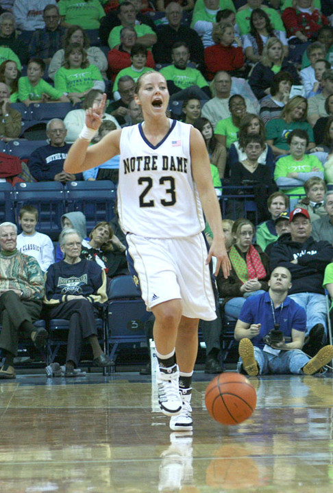 Senior point guard/tri-captain Melissa Lechlitner, a psychology major with a 3.337 cumulative GPA, was named a second-team academic all-district selection, it was announced Thursday.