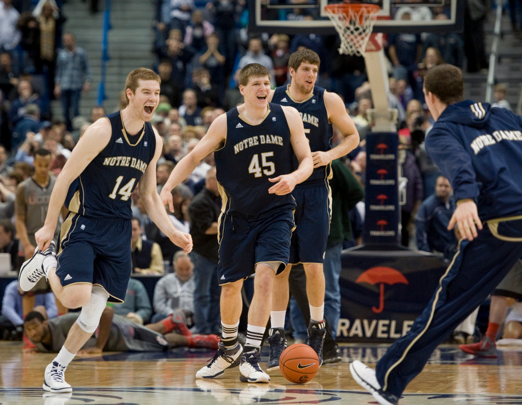 Second Half Surge Pushes Irish Past No. 24 UConn, 50-48 (AP)
