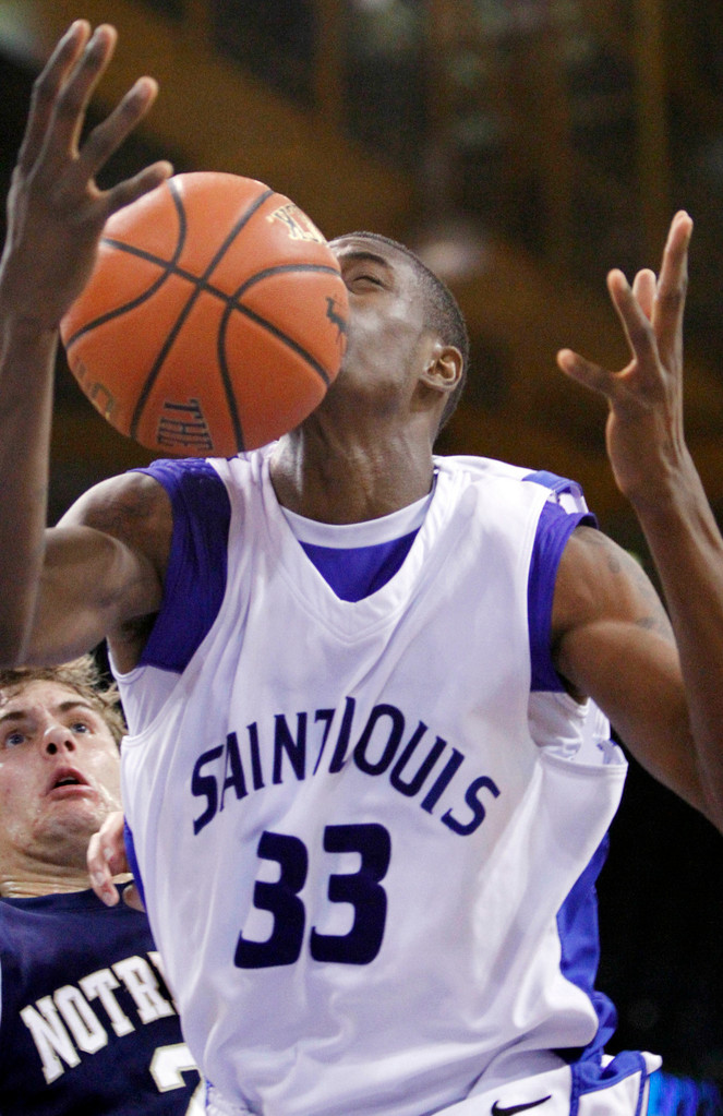 No. 23 Irish Take Care of Billikens, 64-52 (AP)
