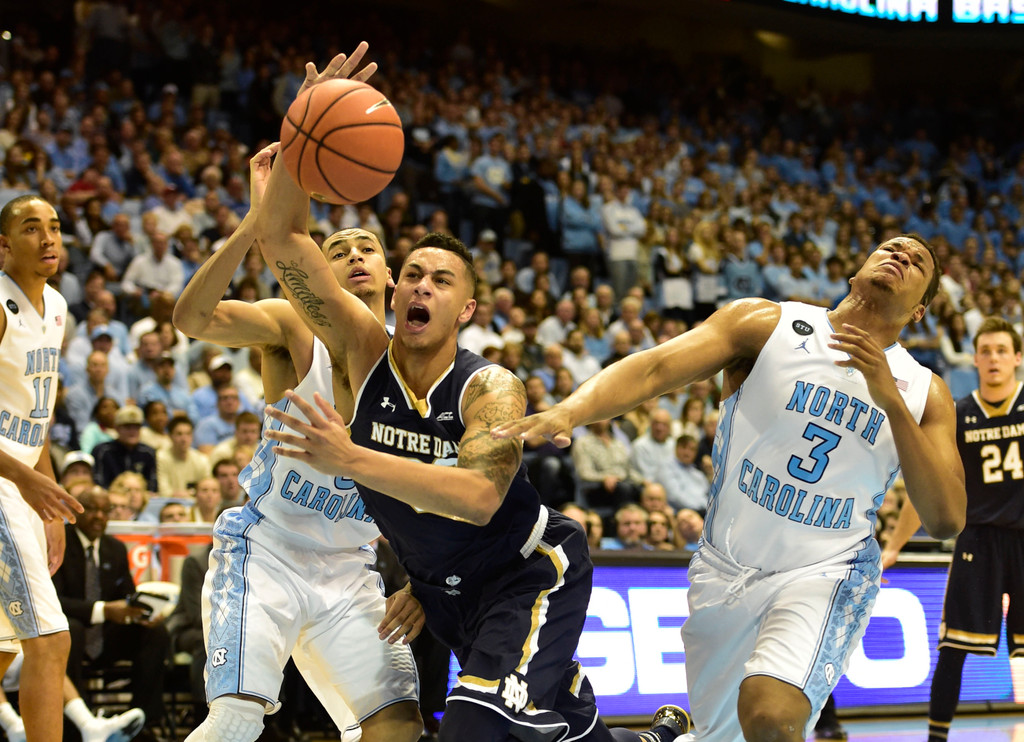 No. 13 Notre Dame ve. No. 18 UNC
