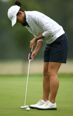 Senior Noriko Nakazaki captured her fourth top-10 finish of the season by placing in a tie for sixth at the Betsy Rawls Longhorn Invitational.