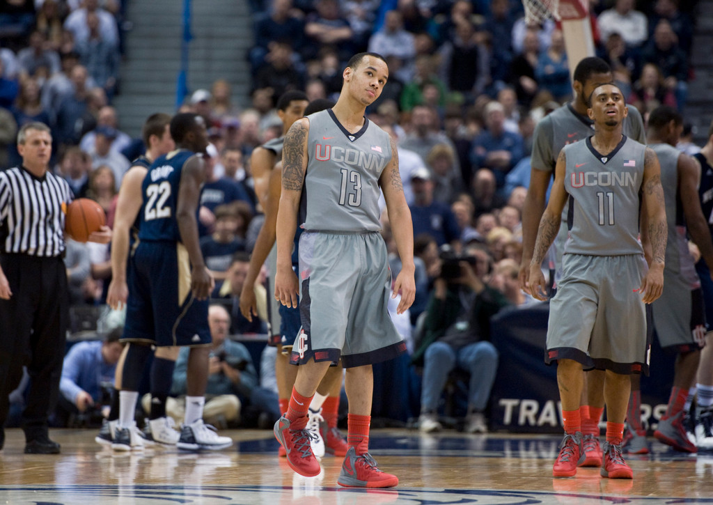 Second Half Surge Pushes Irish Past No. 24 UConn, 50-48 (AP)
