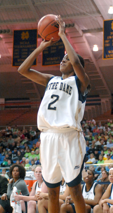 With 1,425 career points, senior guard Charel Allen needs five points to move into the top 10 on Notre Dame's all-time scoring list and catch current assistant coach Niele Ivey (1,430 from 1996-01).