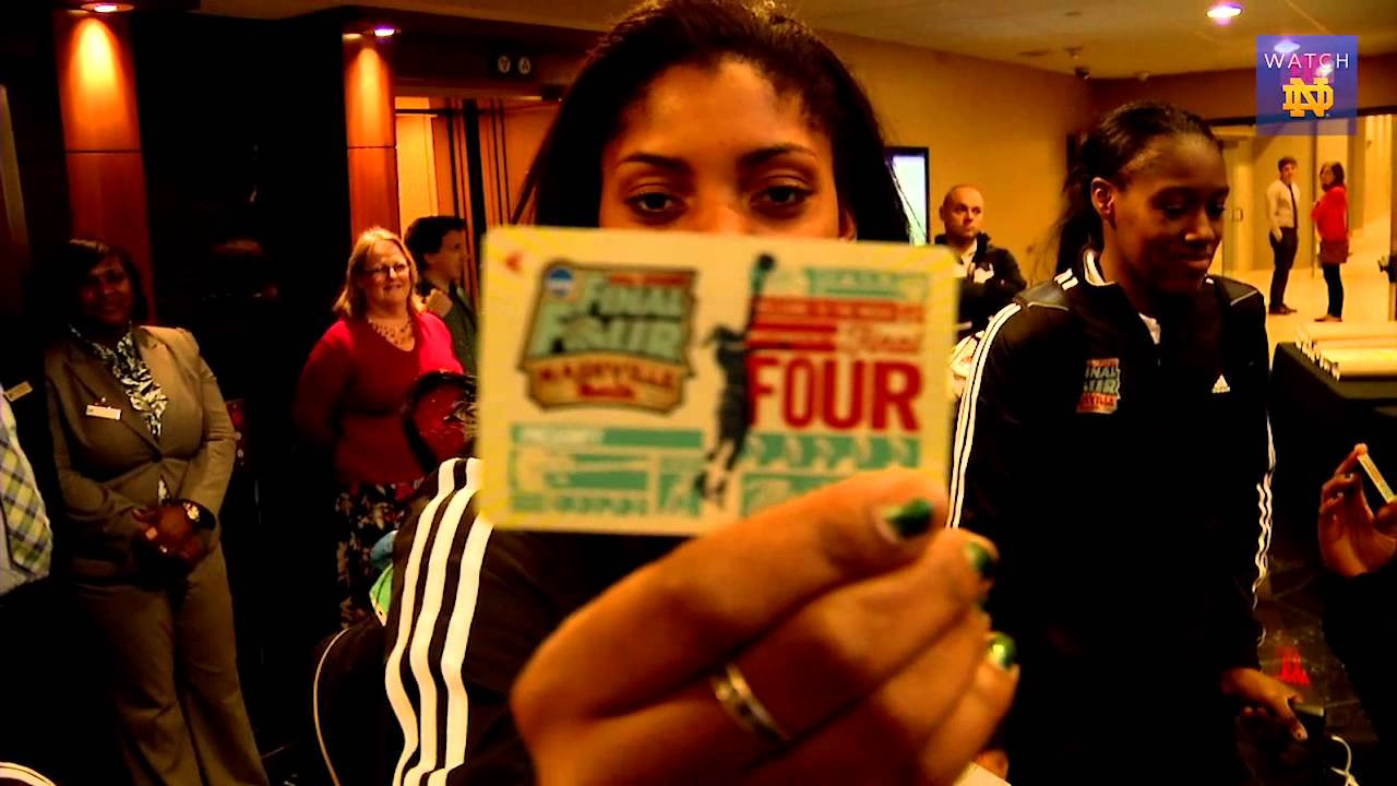 WBB - Final Four Arrival