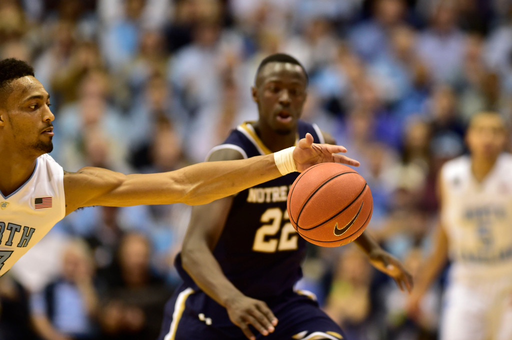 No. 13 Notre Dame ve. No. 18 UNC