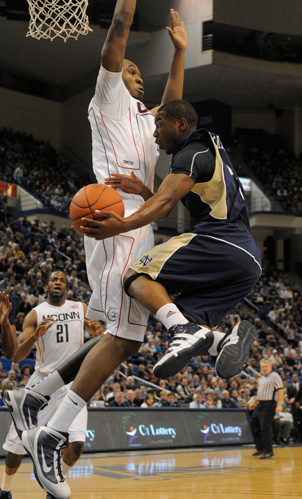 Irish Falls To UConn