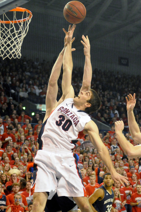 Irish Fall To No. 19 Gonzaga, 73-53 (AP)