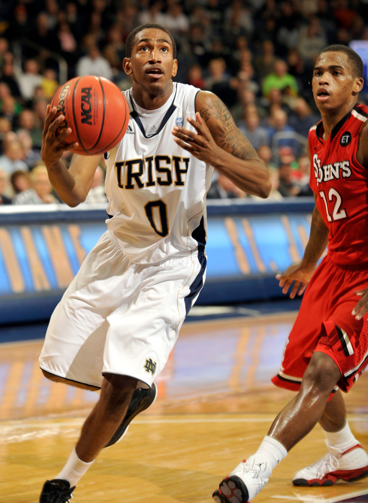 No. 14 Notre Dame Routs St. John's, 76-61 (AP)