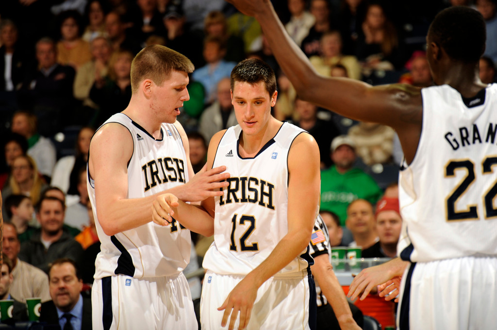 Dragicevich's 22 Help Irish Beat No. 22 Pittsburgh 72-59 (AP)