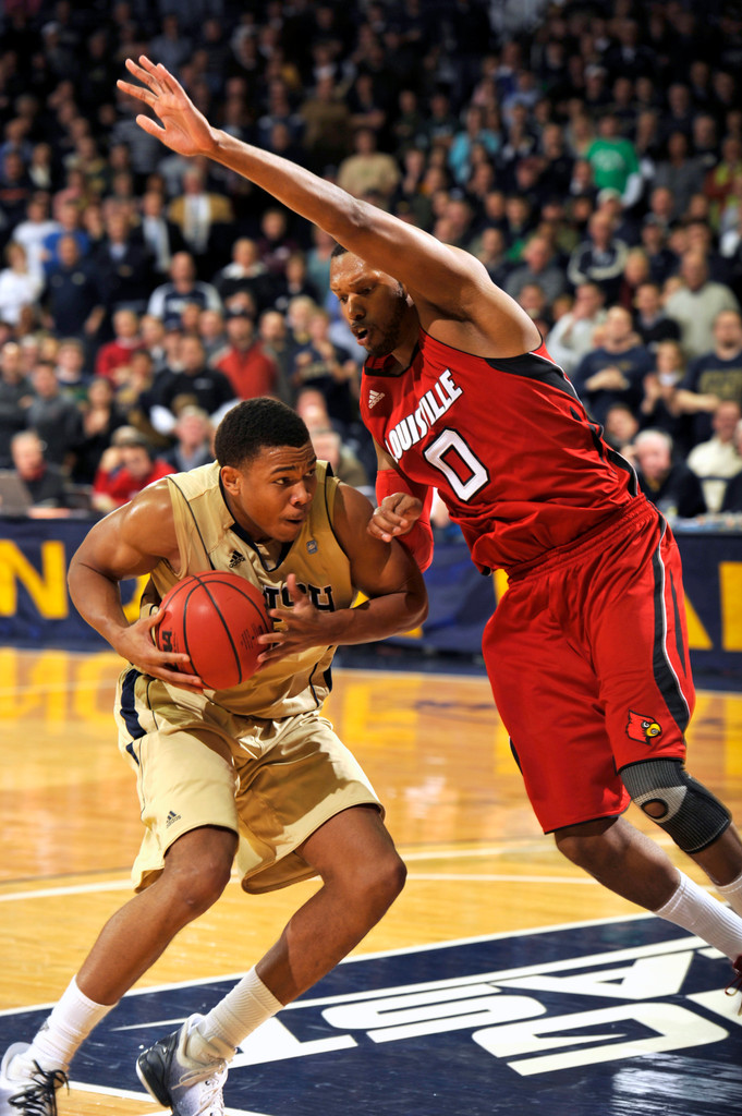 No. 8 Irish Beat No. 16 Louisville, 89-79, in OT (AP)