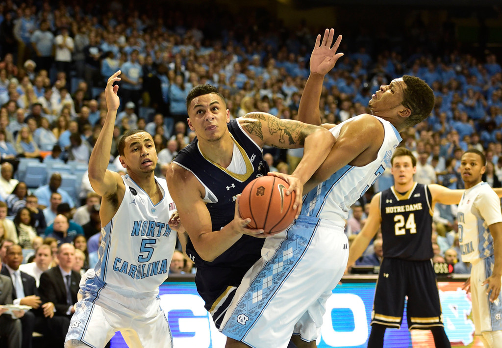 No. 13 Notre Dame ve. No. 18 UNC