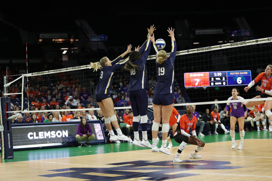 Notre Dame Fighting Irish - Official Athletics Website