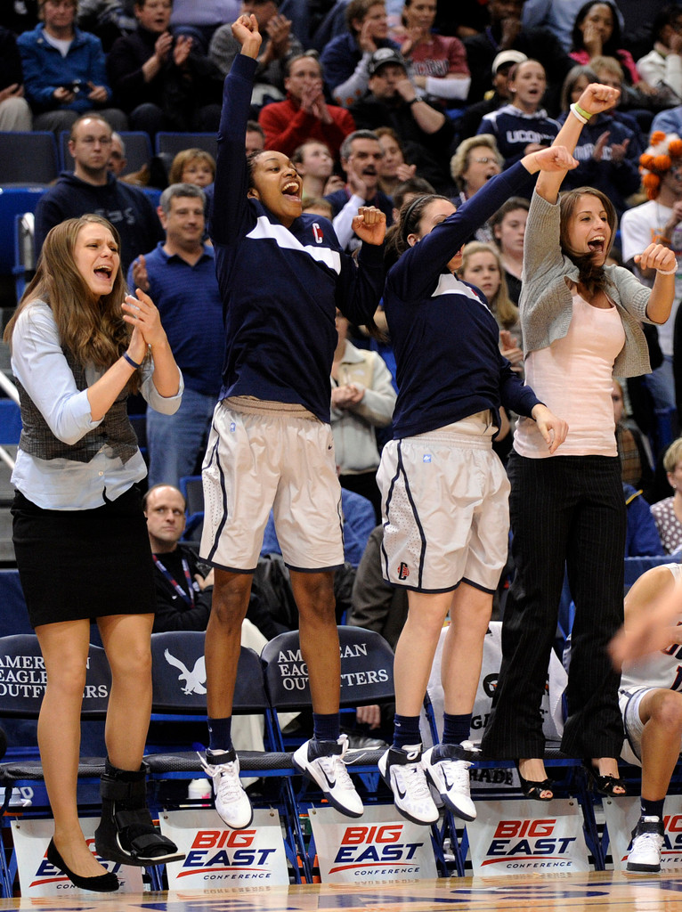 #10/7 Irish Fall to #1 Connecticut in BIG EAST Title Game, 73-64 (AP)