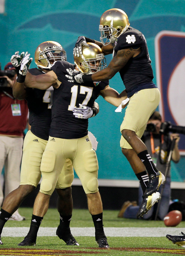 Irish Falter Down the Stretch, Lose to No. 25 FSU 18-14 (AP)
