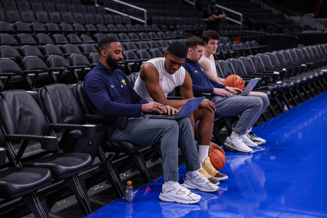 Notre Dame Fighting Irish - Official Athletics Website