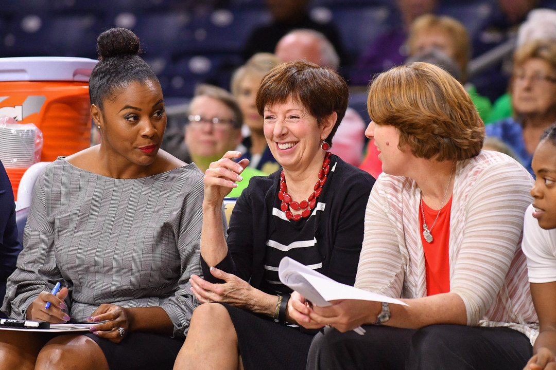 Notre Dame Fighting Irish - Official Athletics Website