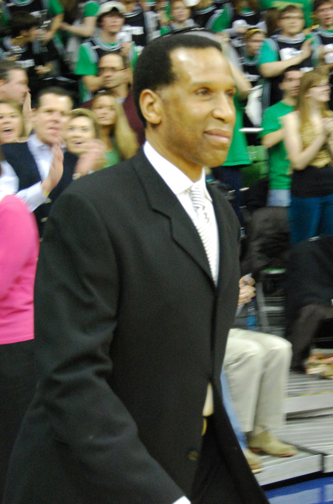 Hall of Famer Returns to Notre Dame