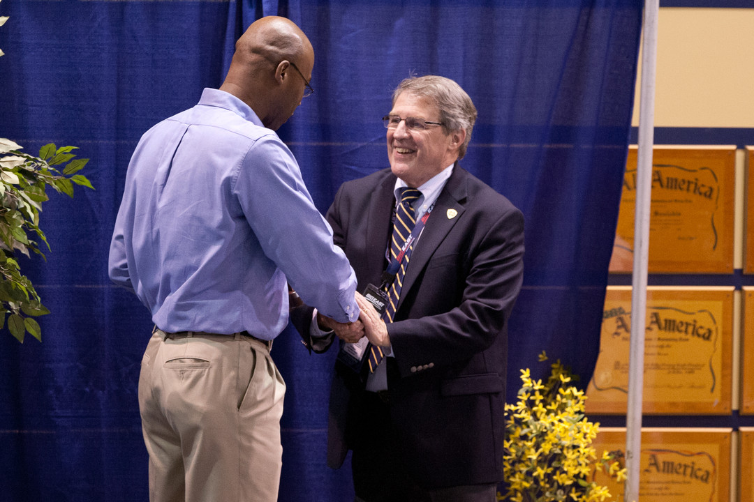 Legendary Notre Dame swimming coach Tim Welsh will receive the CSCAA National Collegiate and Scholastic Swimming Trophy at the organization's annual banquet on May 22